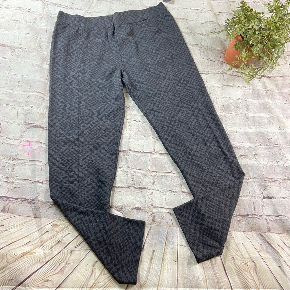 Cheryl Nash Leggings Black Houndstooth Print